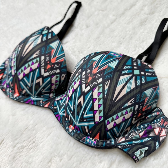 PINK VS Wear Everywhere Printed Push Up Bra Women’s 32C - Picture 2 of 10